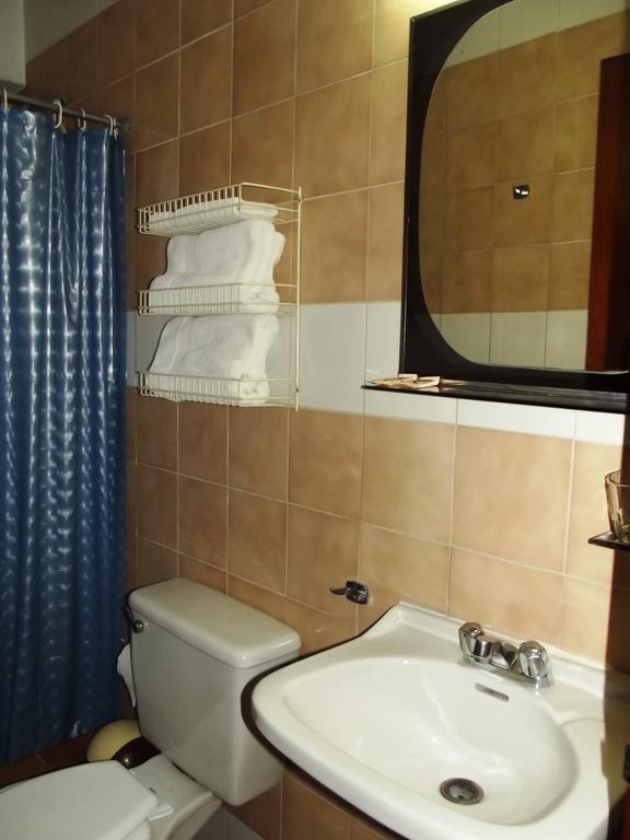 Hostal Gemina Лима Номер фото